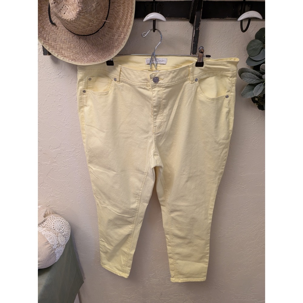 Cest. C. 1946 Denim Curvy Fit‎ Cropped Pants Womens 18W Yellow Capri